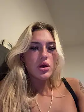 PrettyPrincess69x online show from 11, 3, 2025