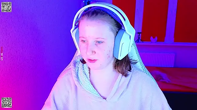 Snapshot of mon_lola chatting on 30, 11, 2025 mon lola online show from 30, 11, 2025