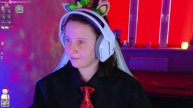 Snapshot of mon_lola chatting on 16, 12, 2025 mon lola online show from 16, 12, 2025