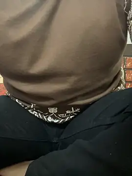 Snapshot of Red-Magic-25 chatting on 29, 11, 2025 Red-Magic-25 online show from 29, 11, 2025