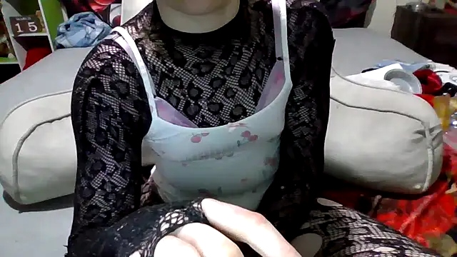 AverageRose online show from 16, 3, 2025