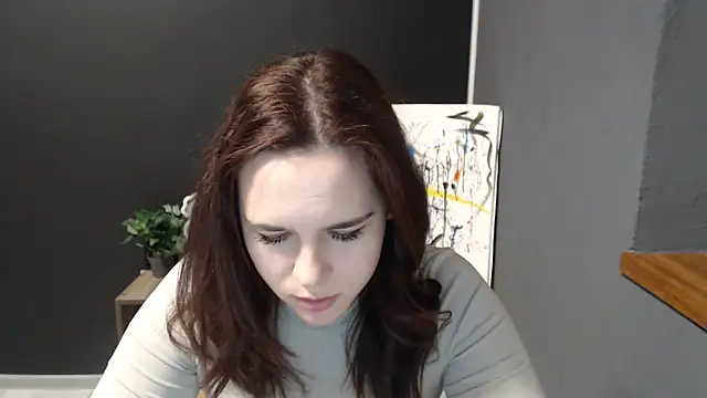 mini girly online show from 13, 2, 2025