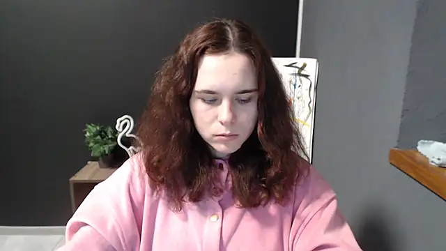 mini girly online show from 18, 2, 2025