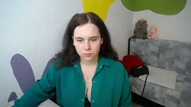 mini girly online show from 31, 10, 2025