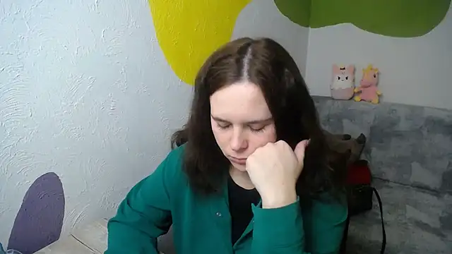 mini girly online show from 13, 11, 2025