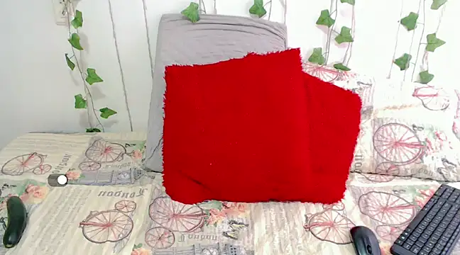 mia grey01 online show from 23, 1, 2025