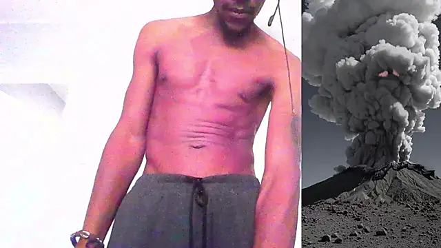 Snapshot of 1NakedTruth chatting on 31, 10, 2025 1NakedTruth online show from 31, 10, 2025