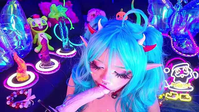 Snapshot of LaytonBox chatting on 18, 12, 2025 LaytonBox online show from 18, 12, 2025