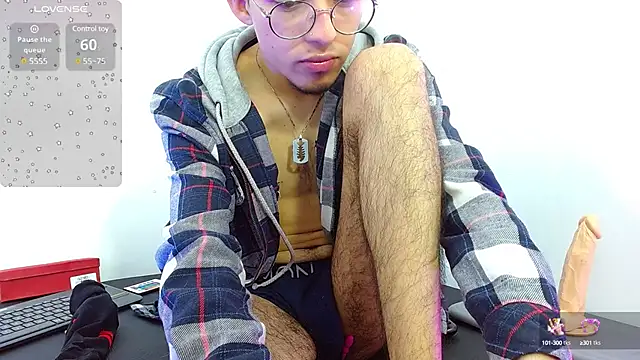 Axel tay online show from 7, 3, 2025