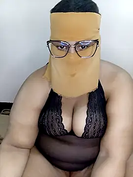 Snapshot of Samara-Bella chatting on 11, 2, 2025 Samara-Bella online show from 11, 2, 2025