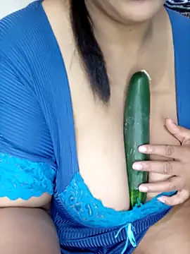 Snapshot of Samara-Bella chatting on 14, 9, 2025 Samara-Bella online show from 14, 9, 2025