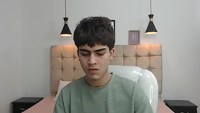 Snapshot of Tommy18__ chatting on 18, 1, 2025 Tommy18 online show from 18, 1, 2025