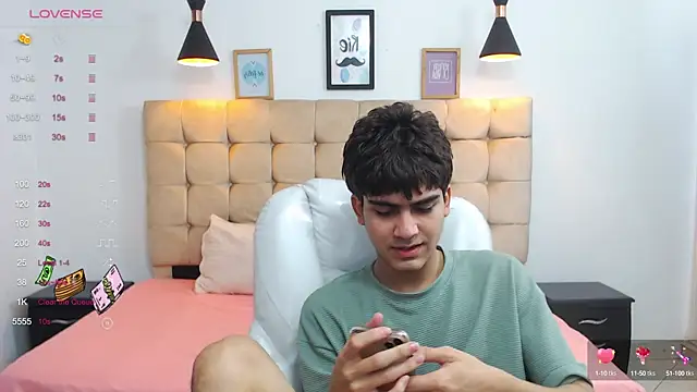 Snapshot of Tommy18__ chatting on 26, 1, 2025 Tommy18 online show from 26, 1, 2025