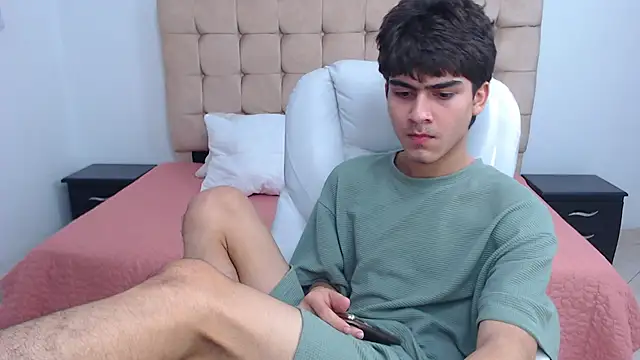 Snapshot of Tommy18__ chatting on 7, 2, 2025 Tommy18 online show from 7, 2, 2025