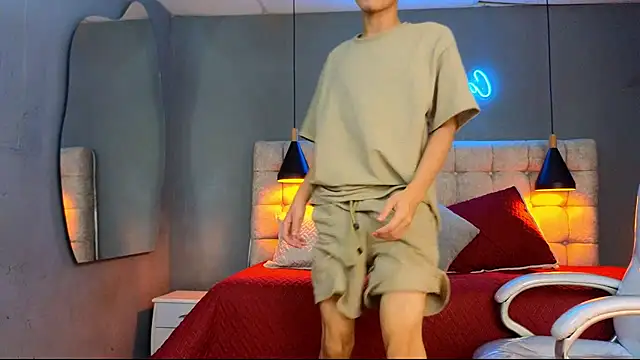 Snapshot of Tommy18__ chatting on 26, 2, 2025 Tommy18 online show from 26, 2, 2025