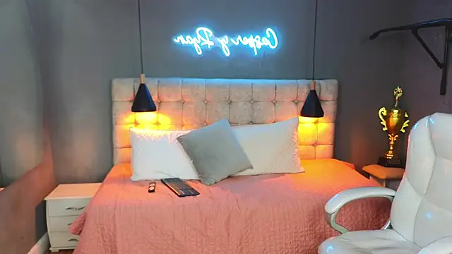 Snapshot of Tommy18__ chatting on 7, 3, 2025 Tommy18 online show from 7, 3, 2025