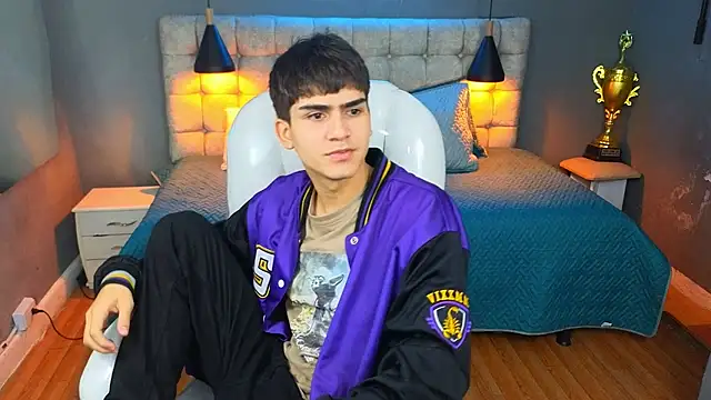 Snapshot of Tommy18__ chatting on 16, 3, 2025 Tommy18 online show from 16, 3, 2025