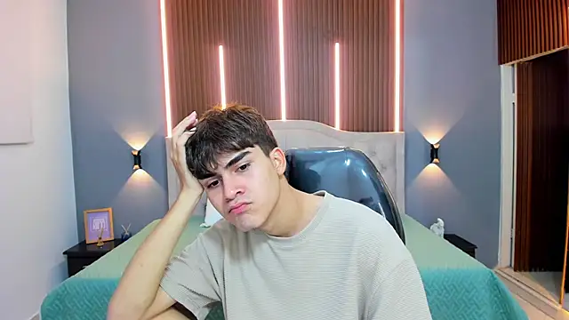 Snapshot of Tommy18__ chatting on 10, 9, 2025 Tommy18 online show from 10, 9, 2025