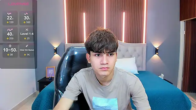 Snapshot of Tommy18__ chatting on 24, 9, 2025 Tommy18 online show from 24, 9, 2025