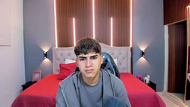 Snapshot of Tommy18__ chatting on 29, 10, 2025 Tommy18 online show from 29, 10, 2025