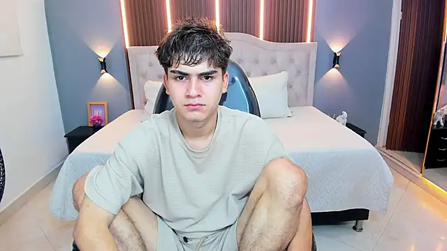 Tommy18   online show from 10, 1, 2026