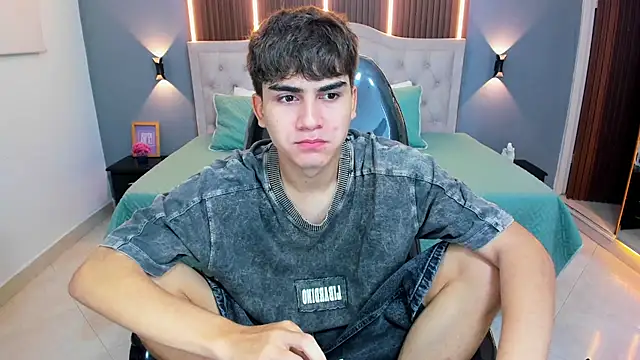 Tommy18   online show from 28, 2, 2026