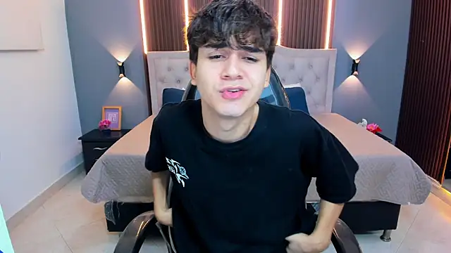 Tommy18   online show from 31, 3, 2026