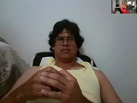 Snapshot of AgneloFly chatting on 28, 5, 2026 AgneloFly online show from 28, 5, 2026