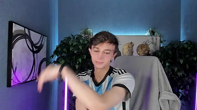 John Weasley online show from 4, 11, 2025