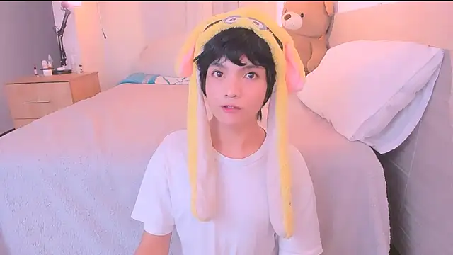 AllanYong18 online show from 9, 10, 2025