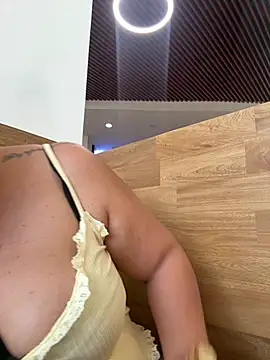 karla hotgirl online show from 16, 7, 2026