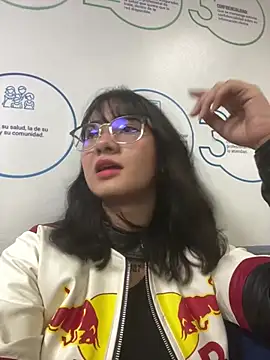 Snapshot of Catmila- chatting on 27, 2, 2025 Catmila- online show from 27, 2, 2025