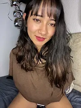 Snapshot of Catmila- chatting on 6, 1, 2026 Catmila- online show from 6, 1, 2026