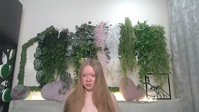 Snapshot of scyrim2 chatting on 6, 3, 2025 scyrim2 online show from 6, 3, 2025