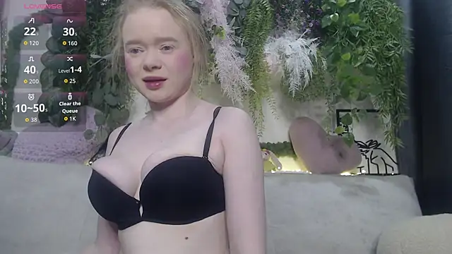 Snapshot of scyrim2 chatting on 14, 11, 2025 scyrim2 online show from 14, 11, 2025