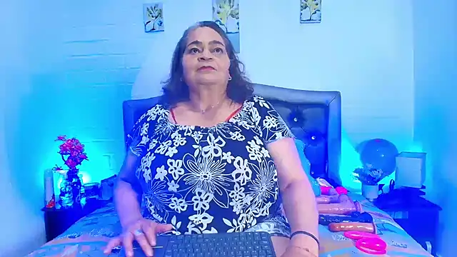 VickyBoobss online show from 19, 4, 2026