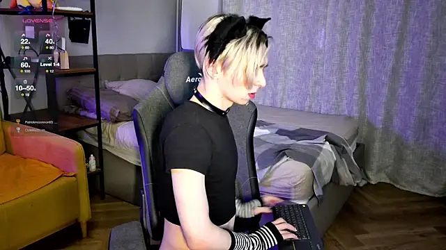 Snapshot of leon_yuugen chatting on 19, 3, 2025 leon yuugen online show from 19, 3, 2025