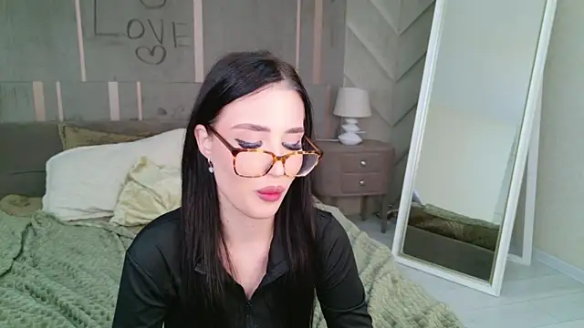 EmmaLawrens online show from 23, 2, 2025