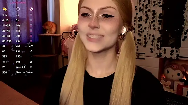 Emily  Mooree online show from 7, 10, 2025