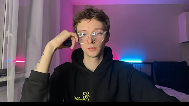 Snapshot of Calvin_Polanski chatting on 19, 1, 2025 Calvin Polanski online show from 19, 1, 2025