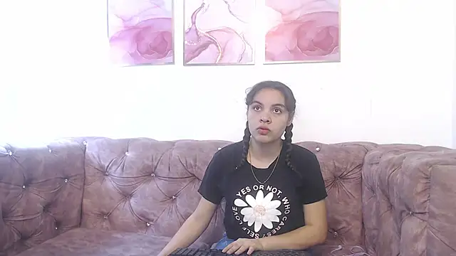 Kim Lennon online show from 15, 2, 2025