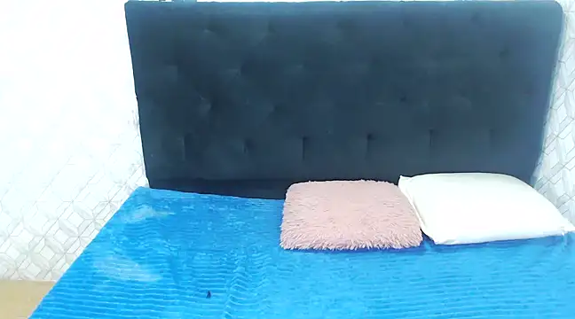 SalomeSnow online show from 13, 1, 2025