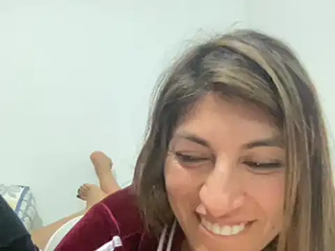 LunaBeya online show from 10, 3, 2025