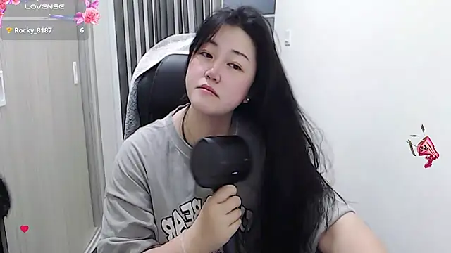 minnie9009 online show from 18, 3, 2025