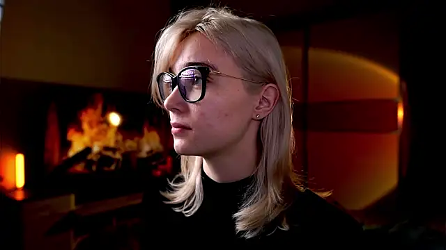 ileanacampbe online show from 19, 1, 2025