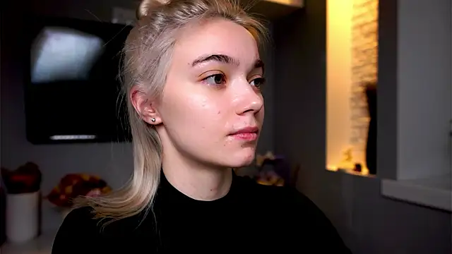 ileanacampbe online show from 21, 1, 2025