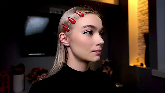 ileanacampbe online show from 23, 1, 2025