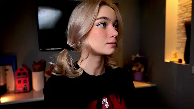 ileanacampbe online show from 29, 1, 2025