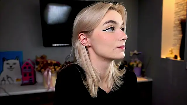 ileanacampbe online show from 5, 2, 2025