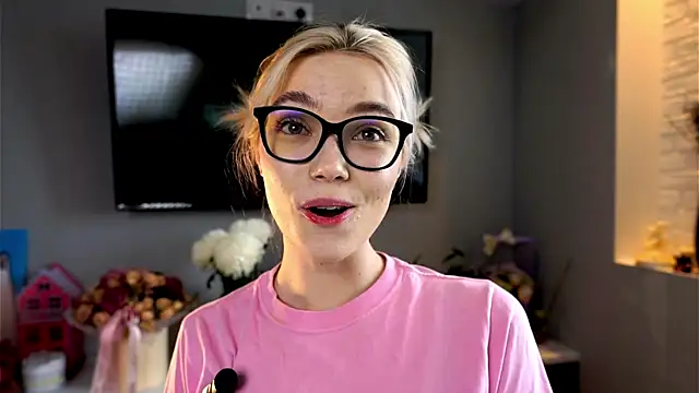 ileanacampbe online show from 4, 3, 2025